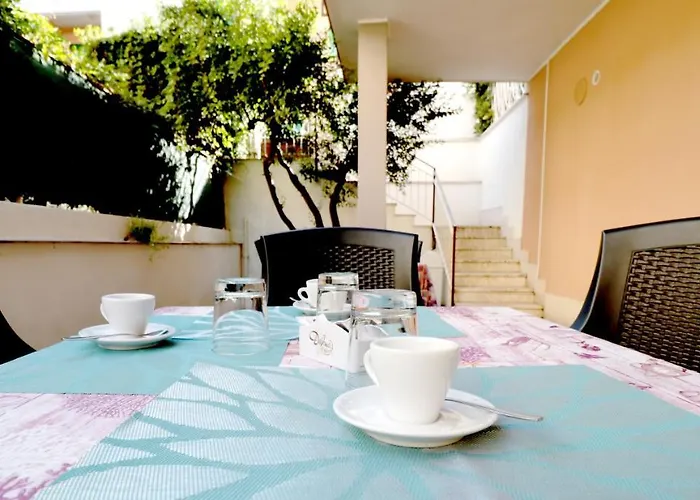 住宿加早餐酒店 I 100 Passi 加埃塔