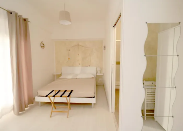 I 100 Passi 住宿加早餐酒店 加埃塔